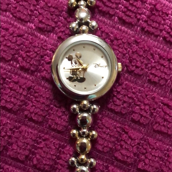 Mickey Mouse Watch - Picture 1 of 6